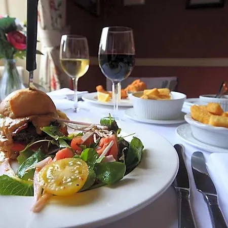 Worsley Arms Hotel
